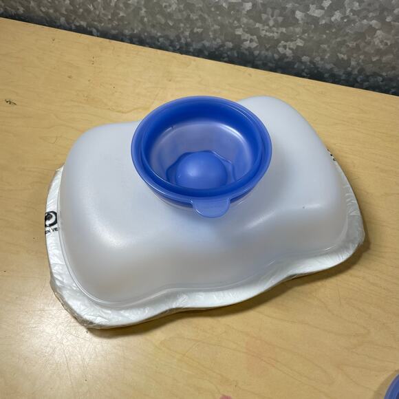 New Tupperware Blue Gel-It-All Gelatin Mold - 4 Pieces - Brand New with Recipes - Picture 3 of 5